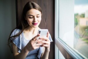 Sebelum Membeli, Ketahui 7 Perbedaan iPhone XR, XS, dan X di Sini! 2 5 1