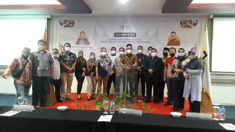 Jaringan Pengusaha Nasional Hadir di Sumbar 1 PENGURUS— Foto bersama kepengurusan Japnas PW Sumbar masa jabatan 2021-2026.