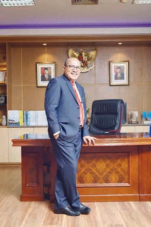 Sania Putra, Direktur Keuangan Bank Nagari