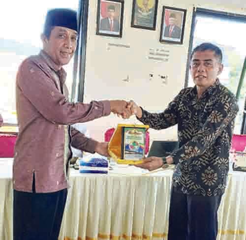 KPRI SMEA Tembilahan Belajar Sistem KPN di Bukittinggi 1 BELAJAR— KPRI SMEA Tembilahan pelajari sistem KPN Dinas Pendidikan Bukittinggi.