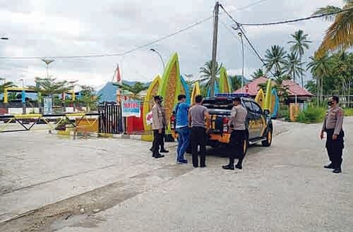 SEPI PENGUNJUNG— Liburan awal tahun 2021, beberapa objek wisata di Tanjung Raya, Kabupaten Agam sepi pengunjung.