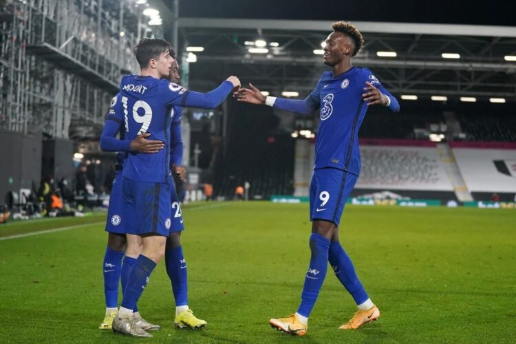 Fulham 0 vs 1 Chelsea, Hasil Kesabaran Si Biru 1 Chelsea berhasil meraih kemenangan 1-0 atas Fulham di Craven Cottages pada pekan ke-18 Liga Inggris, Minggu (17/1) dini hari WIB. Gol kemenangan di menit ke-78 lewat Mason Mount.