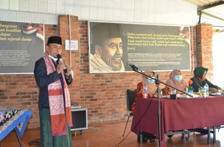 Gelar Pertemuan Bulanan DWP Agam Undang Ustadz Kondang