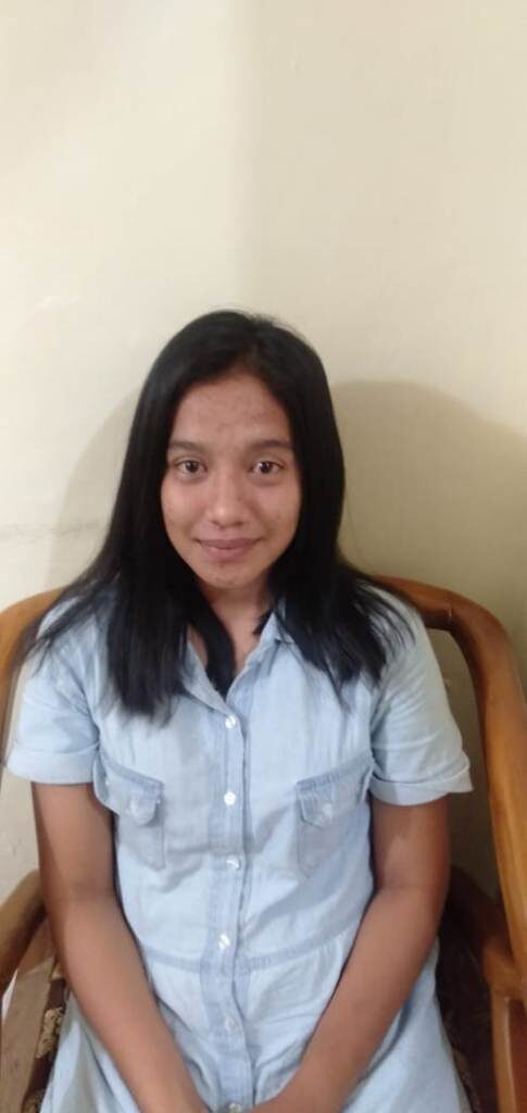 PENCURI TAS— Dinda Camelia (20) yang mencuri tas milik pengunjung hiburan malam diringkus Satreskrim Polresta Padang.