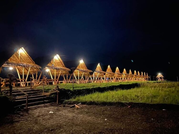 BAZAR UMKM— Suasana lokasi pameran bazar UMKM di Jorong Piruko, Nagari Sitiung, Kecamatan Sitiung.