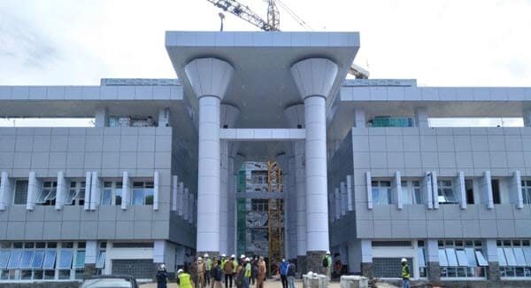 Wali Kota Bukittinggi Ramlan Nurmatias mengaku puas dengan hasil kerja pelaksana pembangunan RSUD