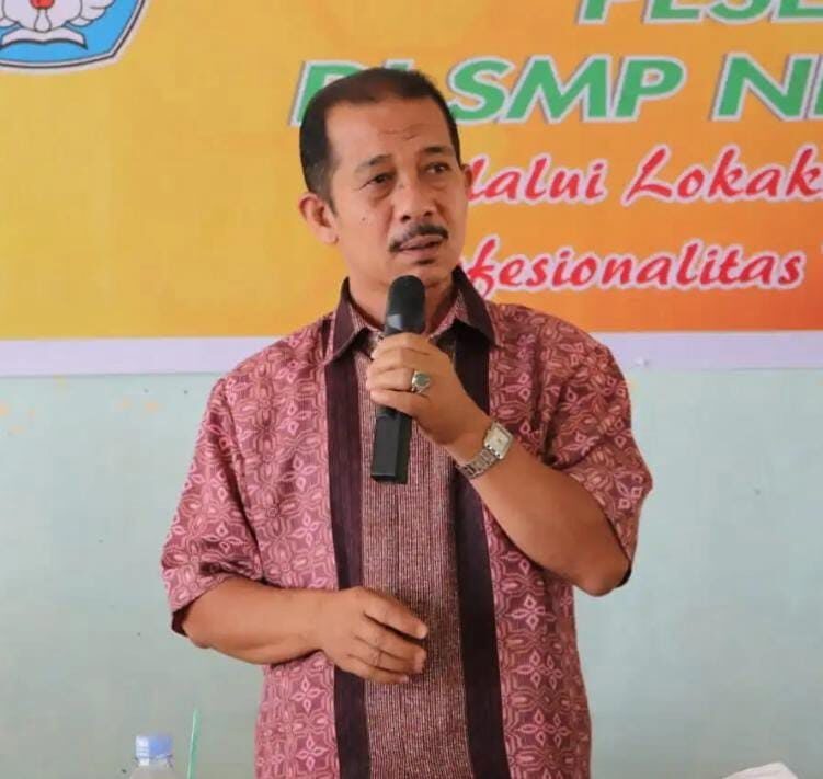 Kepala Dinas Pendidikan Kota Payakumbuh AH Agustion