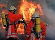 Toko Bangunan di Cingkariang Terbakar