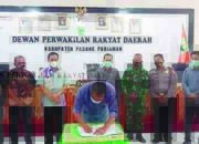 DPRD Padangpariaman Tetapkan Bupati dan Wakil Bupati Terpilih, Suhatri Bur dan Rahmang Dilantik Gubernur Sumbar