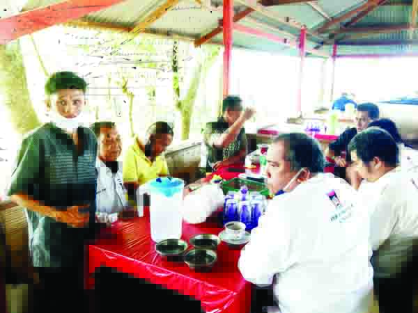 RAPAT KERJA— Forum Wartawan Parlemen (FWP) DPRD Kota Padang mengadakan rapat kerja  I tahun 2021 di Pasia Jambak, Kecamatan Kototangah, Minggu (31/1).