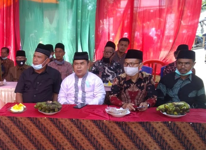 HADIRI ACARA KHATAM— Mulyadi Muslim Dt Said Marajo NP Lc MA saat menghadiri acara khatam Quran di Jorong Kociak, Nagari Situjuah Gadang.