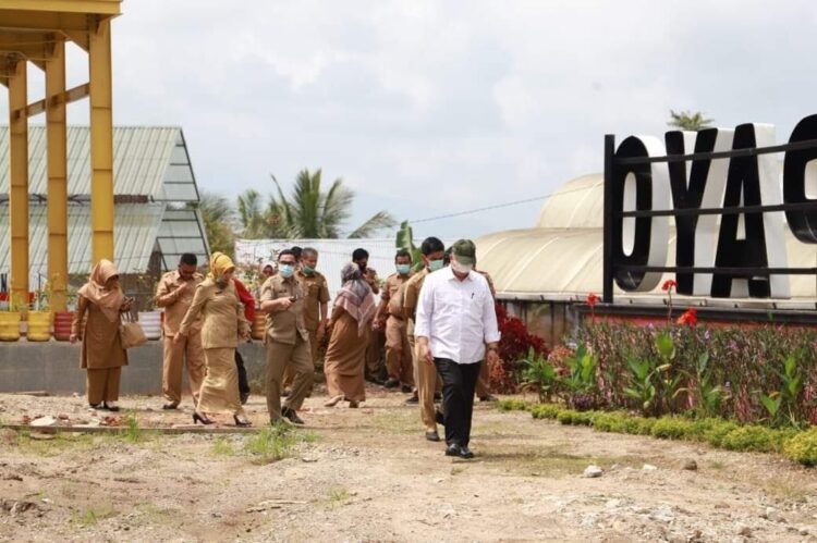 TINJAU— Walikota Solok Zul Elfian meninjauGaleri 88 di Jalan Lingkar Utara KM.2, Kelurahan Kampung Jawa, Kota Solok serta Agrowisata Batu Patah Payo Kelurahan Tanah Garam, Senin (1/2).