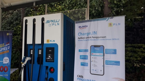Dukung Ekosistem KBLBB, PLN Luncurkan Aplikasi Charge.IN 1 p permudah penggunaan kendaraan listrik aplikasi charge in buatan pln mendapat apresiasi dari menhub