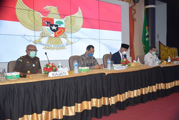 RAKOR— Wakil Ketua KPK RI, Nurul Ghufron Rapat Koordinasi Program Pemberantasan Korupsi Terintegrasi Kepala Daerah se-Provinsi Sumbar, Kamis (18/3) di Auditorium Gubernuran.