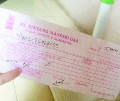 BUKTI PEMBAYARAN — Kuitansi tanda terima bukti gas 3 Kg ke Bright gas 5,5 yang diduga perusahaannya fiktif.