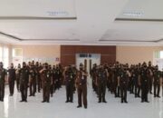 Komit Berantas Korupsi, Kejari Tandatangani Pakta Integritas