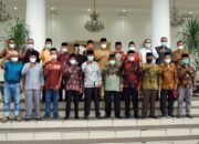 Gubernur Bersama Niniak Mamak Sepakat Siap Perjuangkan Jalan Kambang-Muara Labuh