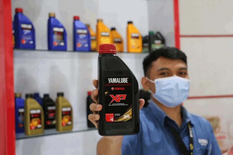 DILUNCURKAN-Yamaha meluncurkan oli Yamalube XP-50 untuk sepeda motor Yamaha tahun 2010 ke bawah.