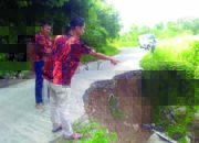 PP Goro Jalan Terban Manggis Lubuk Basung, Akses Lubuk Basung- Batu Kambing Terancam Putus