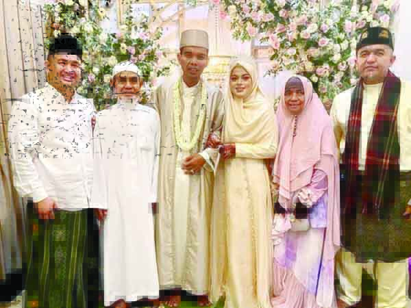 MENIKAH—Ustaz Abdul Somad resmi menikahi Fatimah Az Zahra, seorang gadis asal Jombang, Jawa Timur.