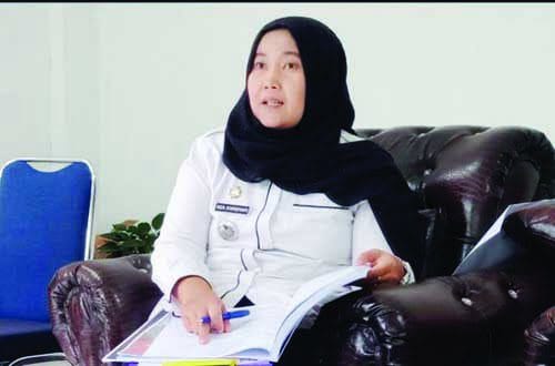 Camat Ampek Nagari Rakor Perkuat Tupoksi LKD 1 Camat Ampek Nagari, Roza Syafdefianti.