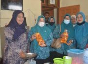 Usaha Unggulan UP2K PKK Kubang Putiah Raup Omzet Jutaan/Bulan, Produk Dijual secara Online