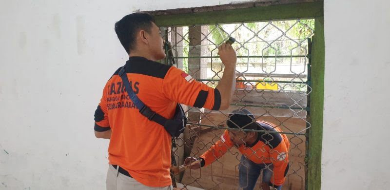 Semarak Ramadan 1442 H Baznas Agam Gelar Aksi Bersih Masjid di Padang Mardani