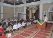 Bupati Bantu Rp 10 Juta untuk Masjid Su’adaa Tanjung Sani