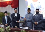 Wali Kota Bukittinggi Hantarkan LKPj Tahun Anggaran 2020
