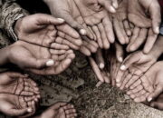 Keberkahan Ramadhan, Memuliakan Fakir Miskin