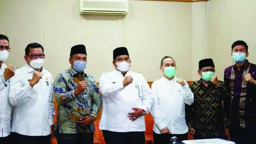 Bupati Padang Pariaman Suhatri Bur menyemangati  jajaran dan  bertekad akan terus meraih WTP  setiap tahun.