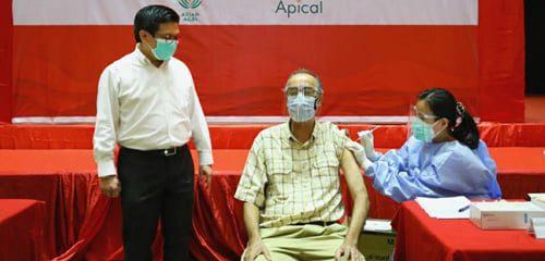 Apical Sukseskan Vaksinasi Gotong Royong 1 Karyawan Apical mendapatkan suntikan pertama vaksinasi covid-19 mandiri atau Vaksinasi Gotong Royong.