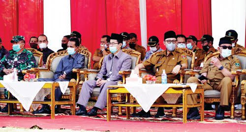 DINILAI— Kelurahan Campago Guguak Bulek dinilai tim verifikasi lapangan Tim Penilai Pemprov Sumbar dalam Lomba Kelurahan berprestasi tingkat Sumbar.