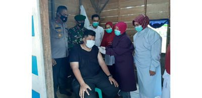 Pemkab Padangpariaman laksanakan gebyar serentak vaksinasi covid-19 di lingkungannnya. Peserta yang ikut vaksin tersebut terjadi peningkatan.