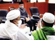 Singgung Nama Jokowi, Ustaz Hidayat Beberkan Kejanggalan Vonis Habib Rizieq