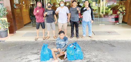 PENCURI DITANGKAP— Remaja putus sekolah berinisial MI (16) diamankan Tim Klewang Satreskrim Polresta Padang lantaran kepergok membobol toko aksesoris Hp.