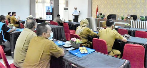 Kepala BNNK Payakumbuh AKBP Sarminal membuka rakor Copy