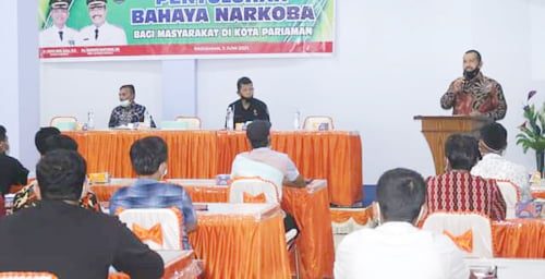 Dampak Narkoba sangat Membahayakan 1 SAMBUTAN—Wawako Mardison Mahyuddin memberikan sambutan pada acara narkoba, kemarin.