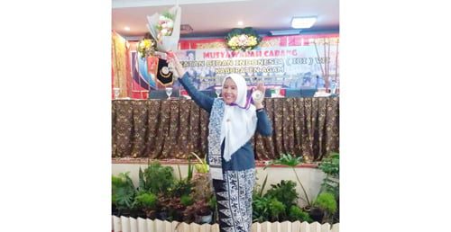 Peringatan Hari Bidan Nasional (HBN) ke-70, “Semoga Bidan Semakin Kompak dan Saling Bersinergi“ di Kabupaten Agam 1 Sesri, STr. Keb, SKM, MKM
Ketua IBI Cabang Kabupaten Agam