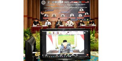 Hadir— Sebagai Keynote Speaker, International Conference on Humanity, Law and Sharia II (2nd ICHLaSh) Fakultas Syari’ah Institut Agama Islam Negeri (IAIN) Batusangkar. Prof. K.H. Ma’ruf Amin. Wakil Presiden Republik Indonesia melalui konferensi video.