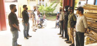 AMANKAN PREMAN— Jajaran Satreskrim Polres Bukittinggi mengamankan 12 preman diamankan, yang melakukan aksi premanisme dengan modus parkir liar.