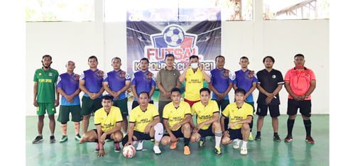 Turnemen Kapolres Futsal Cup 2021 di Kepulauan Mentawai, Meriahkan Peringatan Hari Bhayangkara 2021 1 FOTO BERSAMA—Tim Futsal Polres Mentawai foto bersama yang mengiuti Turnamen Futsal Kapolres Cup 2021 dalam memeriahkan HUT Bhayangkara 2021.