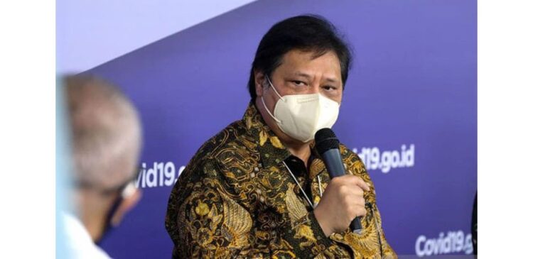 Airlangga Hartarto
Menteri Koordinator Bidang Perekonomian sekaligus Ketua Komite Penanganan Covid-19 dan Pemulihan Ekonomi Nasional (KPCPEN)