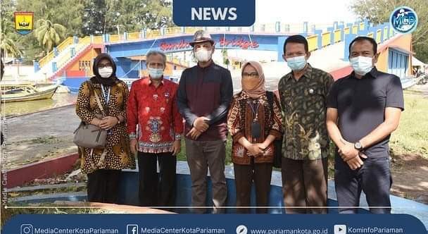 Di tengah Pandemi Raih Penghargaan Pusat, KPI dan Daerah Studi Tiru, Komit untuk Pembangunan Berkelanjutan di Kota Pariaman 1 OBJEK WISATA—Wako di lokasi objek wisata bersama tamunya.