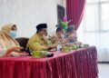 Perintahkan Anak Buah, Bupati Padangpariaman Suhatri Bur: Klasifikasi Ulang Penepatan Klaster Pelaku Usaha 10 Perintahkan Anak Buah, Bupati Padangpariaman Suhatri Bur: Klasifikasi Ulang Penepatan Klaster Pelaku Usaha