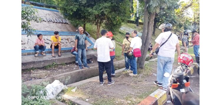 Operasi pemberantasan pungli dan premanisme dikawasan Teluk Bayur, tepatnya di depan PT. Apikal Cakrawala, Kelurahan Teluk Bayur, Kecamatan Padang Selatan pada Sabtu (26/6).