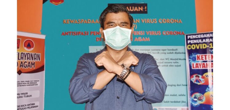 Drs Martias Wanto Dt Maruhun
Ketua Harian Satgas Penanganan Covid-19 Agam