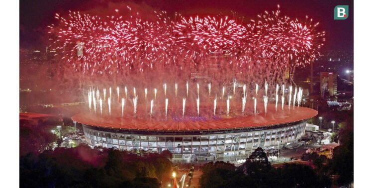 Jadi Tuan Rumah Piala AFC U-23, PSSI Belum Tentukan Venue Babak Kualifikasi 1 KEMBANG AP— Suasana pesta kembang api saat pembukaan Asian Games di SUGBK, Jakarta, tahun 2018 lalu.