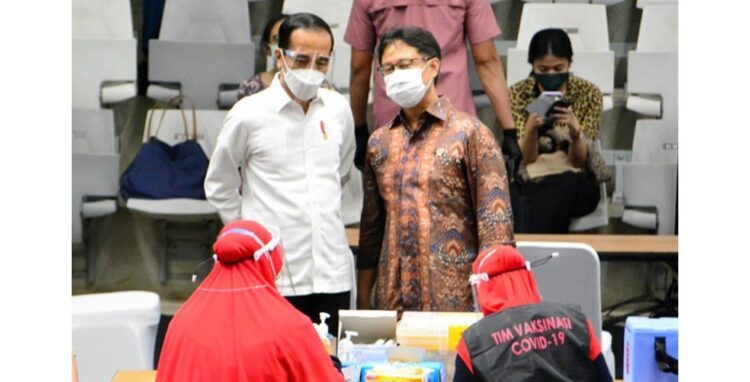 Pastikan Vaksin Sinopharm Gratis, Menkes: Diberikan untuk Kaum Difabel 1 Menteri Kesehatan (Menkes) Budi Gunadi Sadikin menegaskan vaksin Covid-19 yang didapat dari hasil hibah dari negara sahabat bukan diperuntukan sebagai vaksin berbayar.