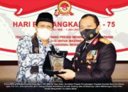 DPD LPM Padang Beri Penghargaan Kapolda